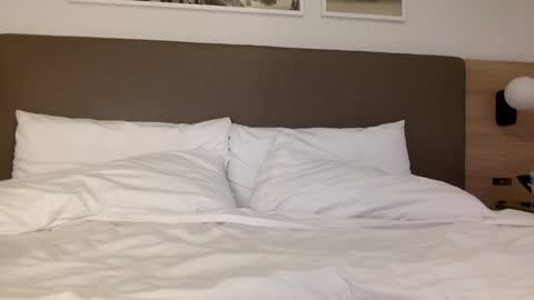 itslivnaudia online show from March 5, 11:47 pm