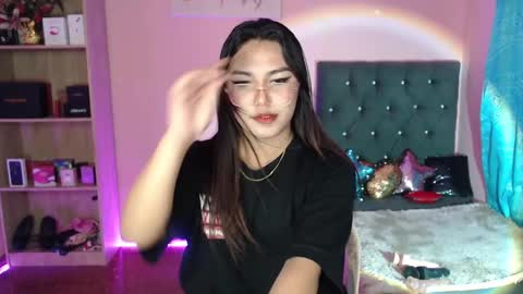 Snapshot of itsmesianaa29 chatting on January 22, 9:43 pm Siana online show from January 22, 9:43 pm