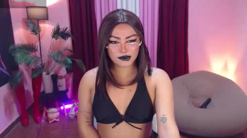 Snapshot of itsmesianaa29 chatting on October 3, 4:48 pm Siana online show from October 3, 4:48 pm