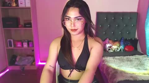 Snapshot of itsmesianaa29 chatting on February 10, 5:52 pm Siana online show from February 10, 5:52 pm
