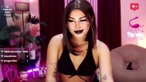 Snapshot of itsmesianaa29 chatting on September 15, 10:28 am Siana online show from September 15, 10:28 am