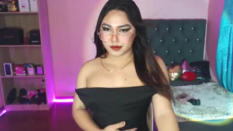 Snapshot of itsmesianaa29 chatting on January 16, 2:30 pm Siana online show from January 16, 2:30 pm