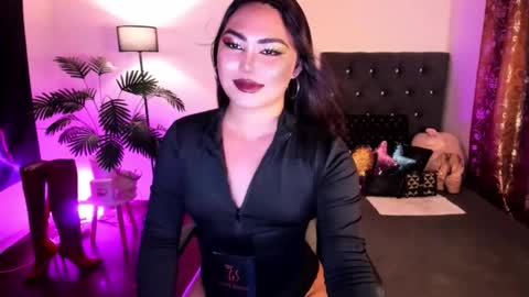 Siana online show from April 29, 6:02 pm