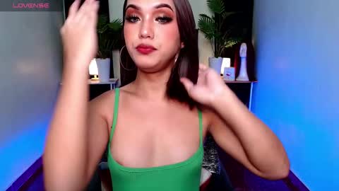 Snapshot of itsmesofiaa69 chatting on October 7, 9:16 am Sofia online show from October 7, 9:16 am
