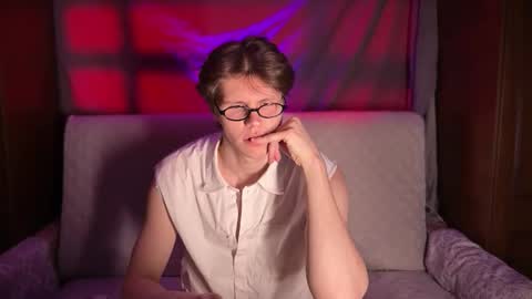 Steve online show from February 1, 10:40 pm