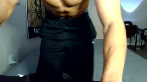 Snapshot of itstarzan chatting on October 9, 12:27 am TARZAN online show from October 9, 12:27 am