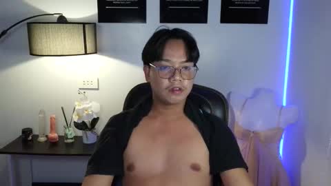 jay jay online show from March 29, 4:30 pm