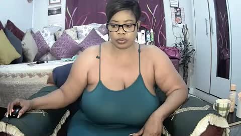Snapshot of itumeleng74 chatting on February 13, 5:11 pm itumeleng74 online show from February 13, 5:11 pm