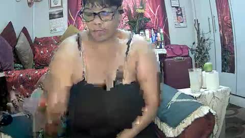 itumeleng74 online show from October 22, 6:49 am