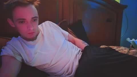 itzd123 online show from April 9, 4:56 pm