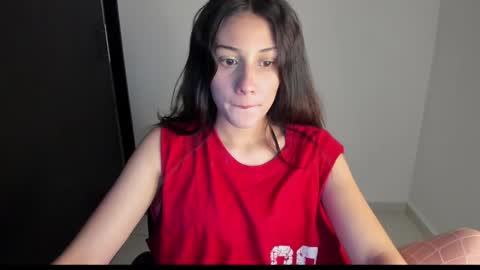 Snapshot of ivanna_essis chatting on January 15, 5:50 am ivanna_essis online show from January 15, 5:50 am
