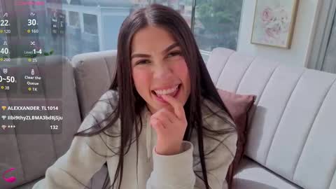 Snapshot of ivanna_west chatting on October 2, 1:43 pm Ivanna West online show from October 2, 1:43 pm