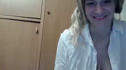 ivetta911 online show from November 11, 2:30 pm