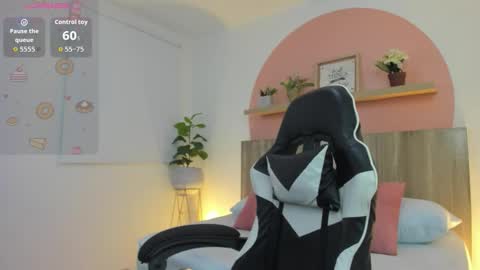 I V E T T E online show from March 17, 8:58 pm