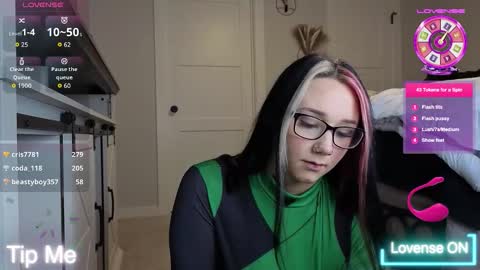 Snapshot of iveyjade33 chatting on October 14, 6:16 am ivey jade online show from October 14, 6:16 am
