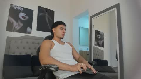 Snapshot of ivo_beischel chatting on October 15, 4:27 am Ivo Beischel online show from October 15, 4:27 am