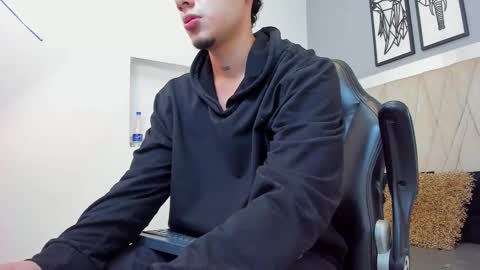 Snapshot of ivo_beischel chatting on September 9, 11:43 am Ivo Beischel online show from September 9, 11:43 am