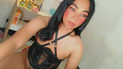 Snapshot of ivory_delight chatting on September 15, 4:41 pm ivory_delight online show from September 15, 4:41 pm