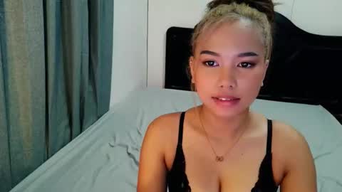 ivory_whore online show from March 10, 8:35 pm