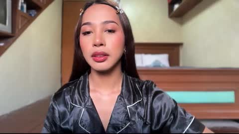 kirstenelsie online show from September 13, 3:53 am