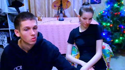 Ivy and Lester online show from December 7, 8:11 pm