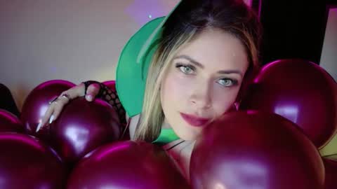 Diana Rojas  online show from October 26, 1:06 am