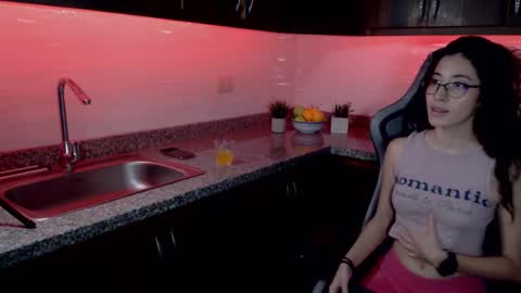 Ivy Heat online show from February 24, 2:14 am