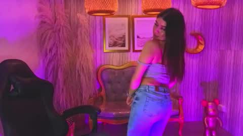 Snapshot of ivy_lodge_s chatting on September 29, 8:30 pm Ivy online show from September 29, 8:30 pm