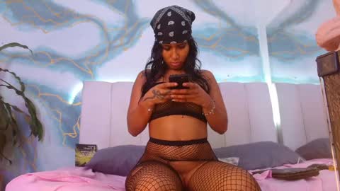 Snapshot of ivy_scorpio chatting on September 25, 3:30 pm ivy_scorpio online show from September 25, 3:30 pm