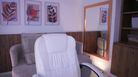 Ivy Grabes online show from March 5, 7:12 pm