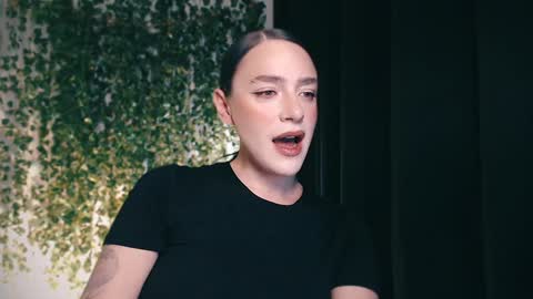 Miss Ivy online show from January 22, 2:56 pm