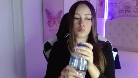 Ivy online show from February 18, 8:25 pm