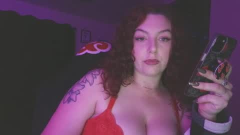 Snapshot of ivyy_sinss chatting on September 12, 1:07 am Amiee online show from September 12, 1:07 am