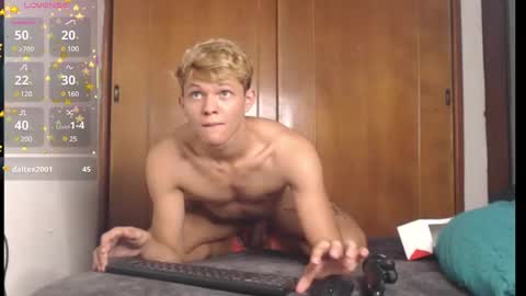 izan online show from February 11, 6:55 pm