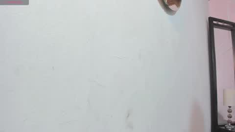 izelevans online show from March 23, 2:00 pm