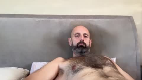 izzysboytoy1 online show from March 18, 8:09 am