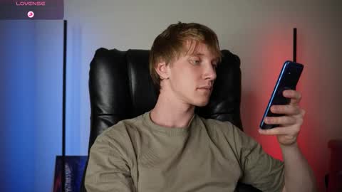 Danny online show from November 29, 11:18 am