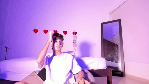 Snapshot of j_martony chatting on September 29, 12:48 pm j_martony online show from September 29, 12:48 pm