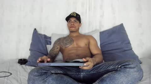 i am juan musiry independent model  online show from February 8, 1:11 pm