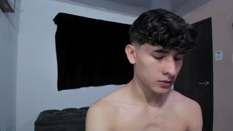 Noah online show from December 16, 3:11 pm