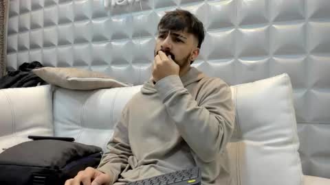 JACK DANIEL online show from November 10, 2:09 pm