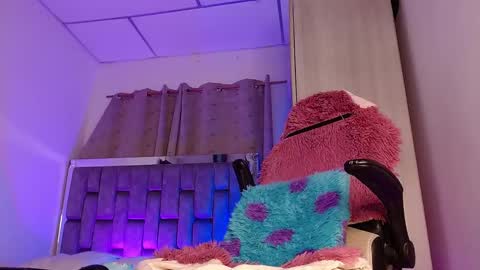 Snapshot of jack_fiire chatting on February 22, 6:19 pm Jack Fire online show from February 22, 6:19 pm