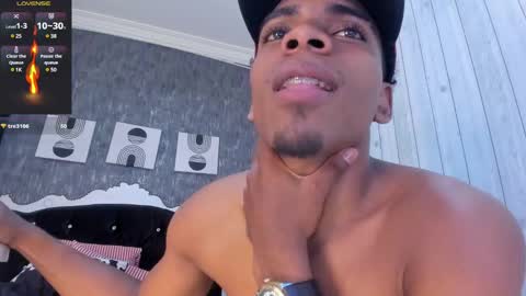 Snapshot of jack_muscles69_ chatting on February 13, 6:37 pm Jack online show from February 13, 6:37 pm
