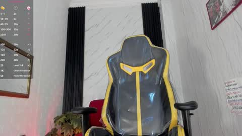 Snapshot of jack_muscles69_ chatting on March 9, 9:46 am Jack online show from March 9, 9:46 am