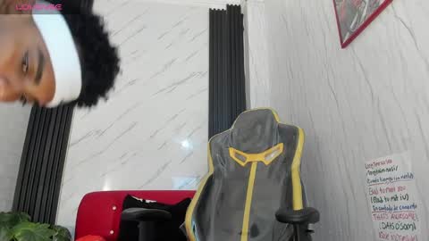 Snapshot of jack_muscles69_ chatting on January 30, 10:19 am Jack online show from January 30, 10:19 am