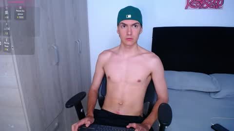 INDEPENDENT MODEL online show from March 1, 4:04 am