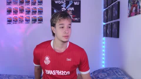 J online show from November 20, 6:45 am