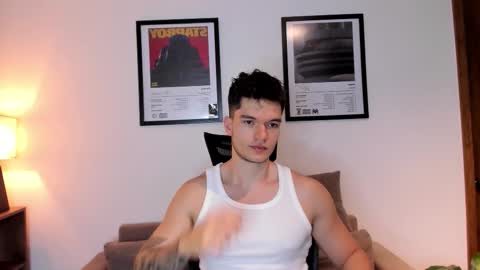 Snapshot of jackboy_2000 chatting on September 24, 10:33 am Jack J online show from September 24, 10:33 am