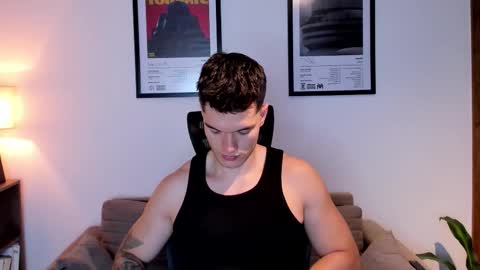 Snapshot of jackboy_2000 chatting on October 14, 10:51 am Jack J online show from October 14, 10:51 am