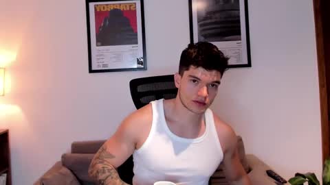 Snapshot of jackboy_2000 chatting on October 4, 12:25 pm Jack J online show from October 4, 12:25 pm